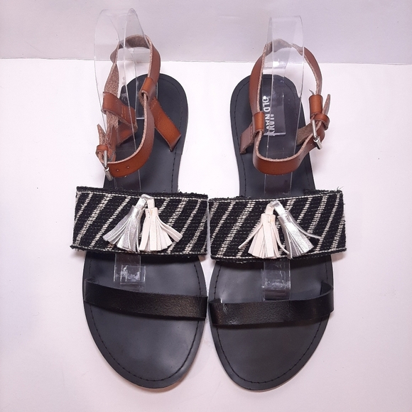 3/$20 OLD NAVY Woven Tribal Tasseled Faux Leather Sandals Flats Shoes Black - Picture 7 of 11